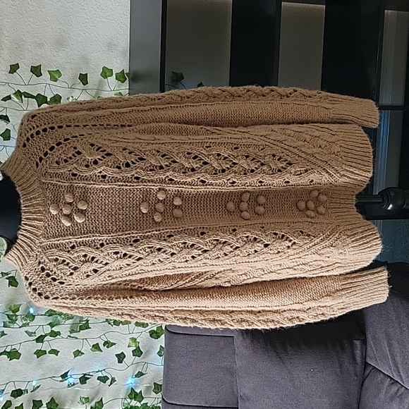 J. Crew Sweaters - 💚HP💚J. Crew Alpaca/Wool Mock Neck Camel Chunky Knit Pompom Cableknit Sweater